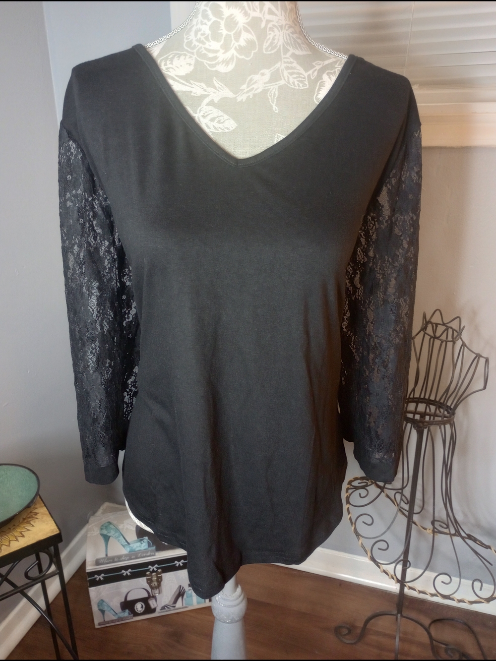 2 For $10 Black Lace Sleeve Top Khol's Pallet Pull